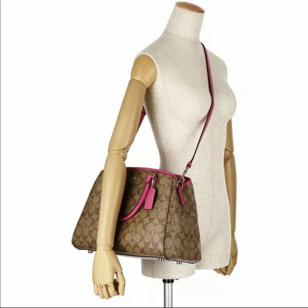Coach Signature Small Margot w/Magenta Trim